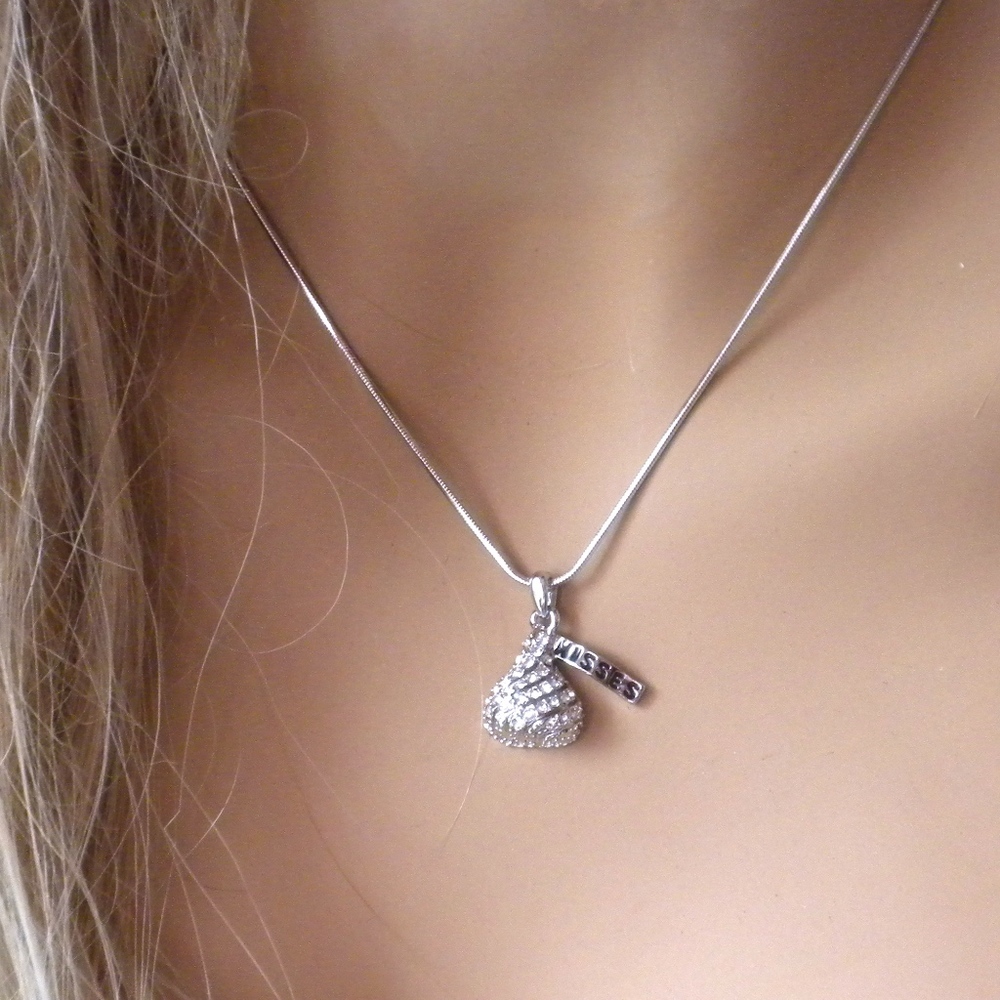 Kisses Crystal Pendant Necklace - Picture 3 of 7